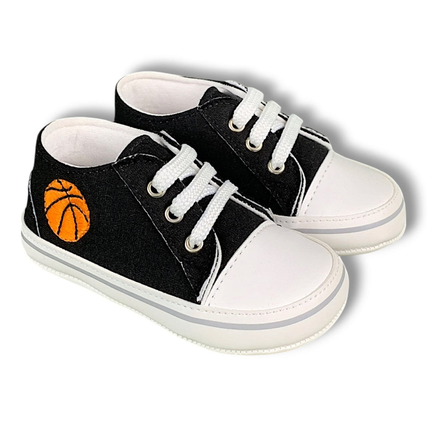 FALSE Item Type: Shoes
Color Family: Black
Ideal For: Boys
Type: Sport