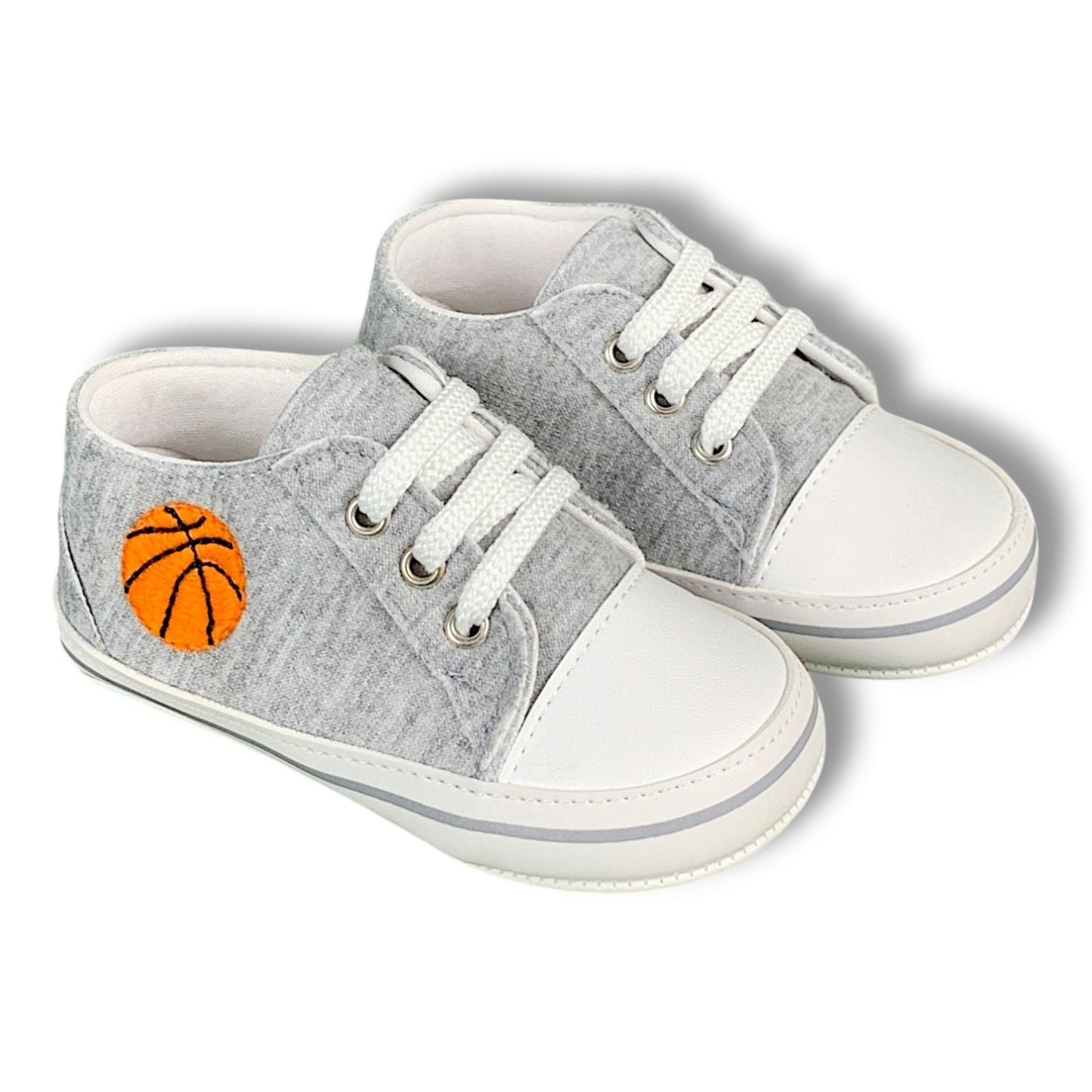 FALSE Item Type: Shoes
Color Family: Grey
Ideal For: Boys
Type: Sport