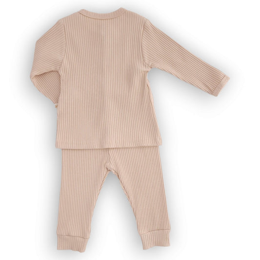 Beige Set with Giraffe