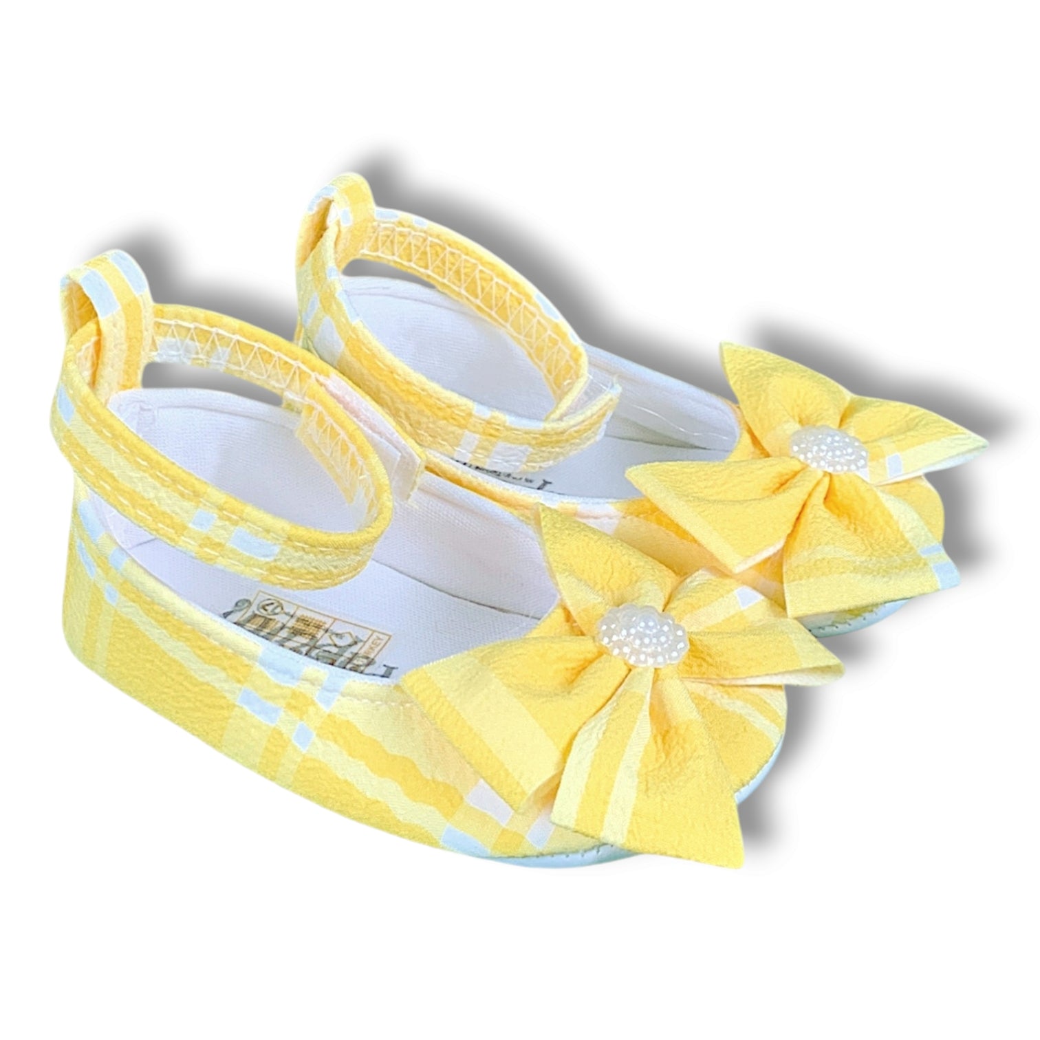 FALSE Item Type: Shoes
Color Family: Yellow
Ideal For: Girls
Type: Ballerinas 