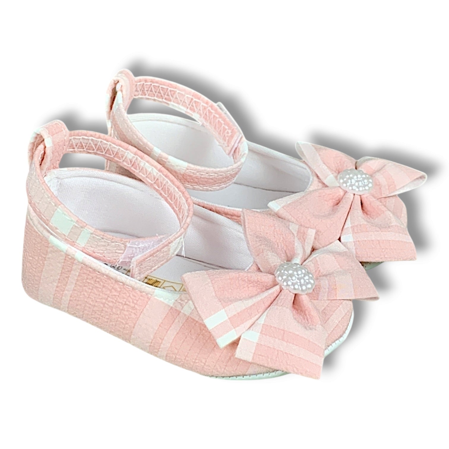 FALSE Item Type: Shoes
Color Family: Pink
Ideal For: Girls
Type: Ballerinas 