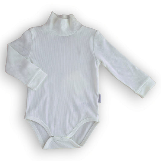 Basic Off-White Turtle Neck Body-Basic, Body, Bodysuit, Boy, catboy, catgirl, catunisex, Creeper, FW23, Girl, Long Sleeve, Off-white, Onesie, Plain, Unisex, White-Babydola-[Too Twee]-[Tootwee]-[baby]-[newborn]-[clothes]-[essentials]-[toys]-[Lebanon]